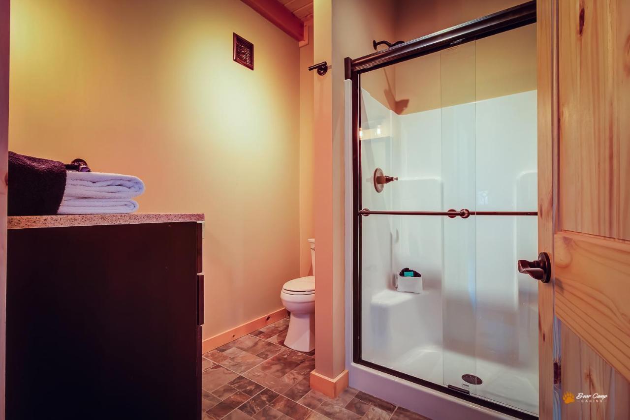 Majestic View Lodge, Amazing Views, Hot Tub, 1089 Free Tickets Each Paid Day, Dollywood And More Gatlinburg Buitenkant foto