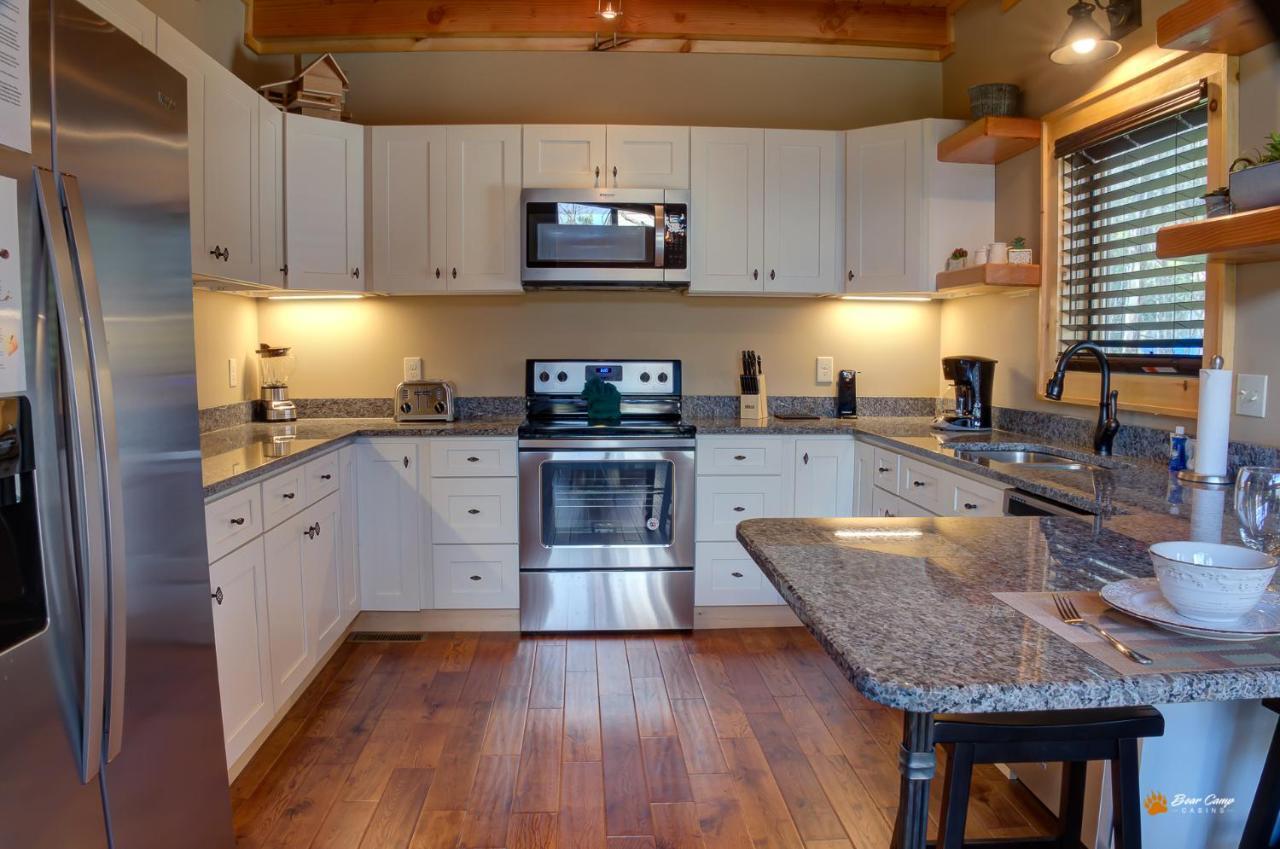 Majestic View Lodge, Amazing Views, Hot Tub, 1089 Free Tickets Each Paid Day, Dollywood And More Gatlinburg Buitenkant foto