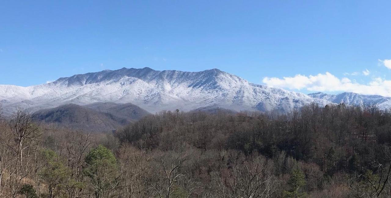 Majestic View Lodge, Amazing Views, Hot Tub, 1089 Free Tickets Each Paid Day, Dollywood And More Gatlinburg Buitenkant foto