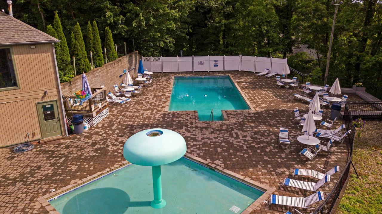 Majestic View Lodge, Amazing Views, Hot Tub, 1089 Free Tickets Each Paid Day, Dollywood And More Gatlinburg Buitenkant foto